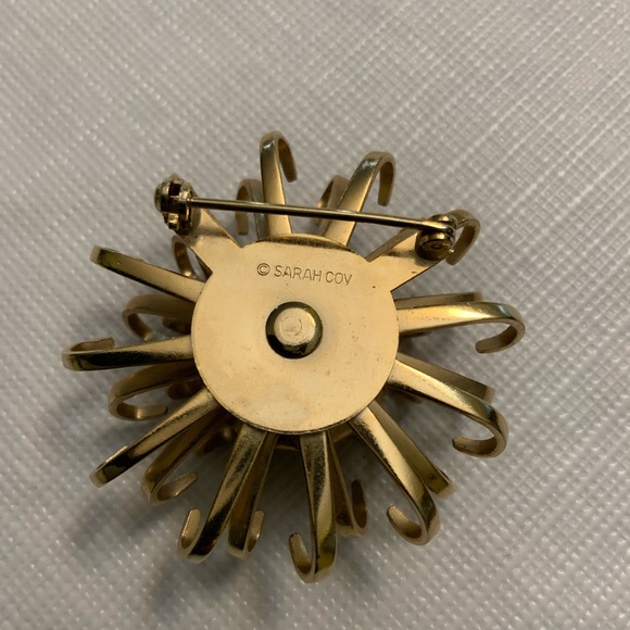 Brooch - Picture 2 of 3